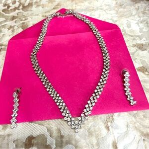 Necklace & Earring Set
